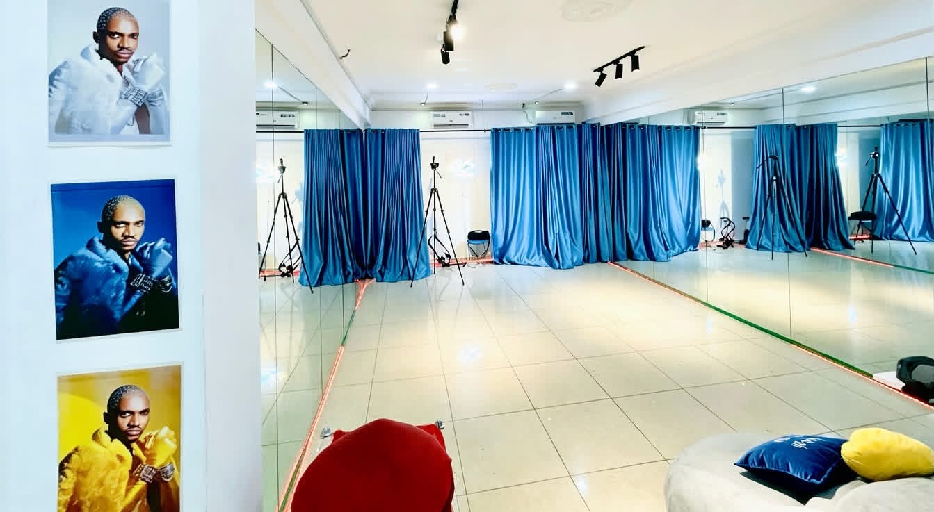 Adult dance class in session at SKC Studios